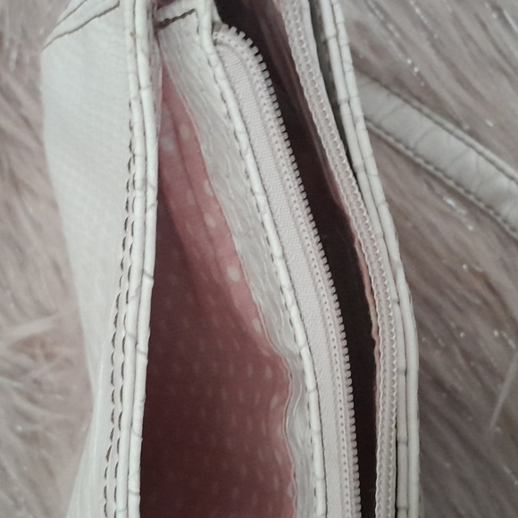 Lizclairborne Shoulder Bag​ - Picture 7 of 8